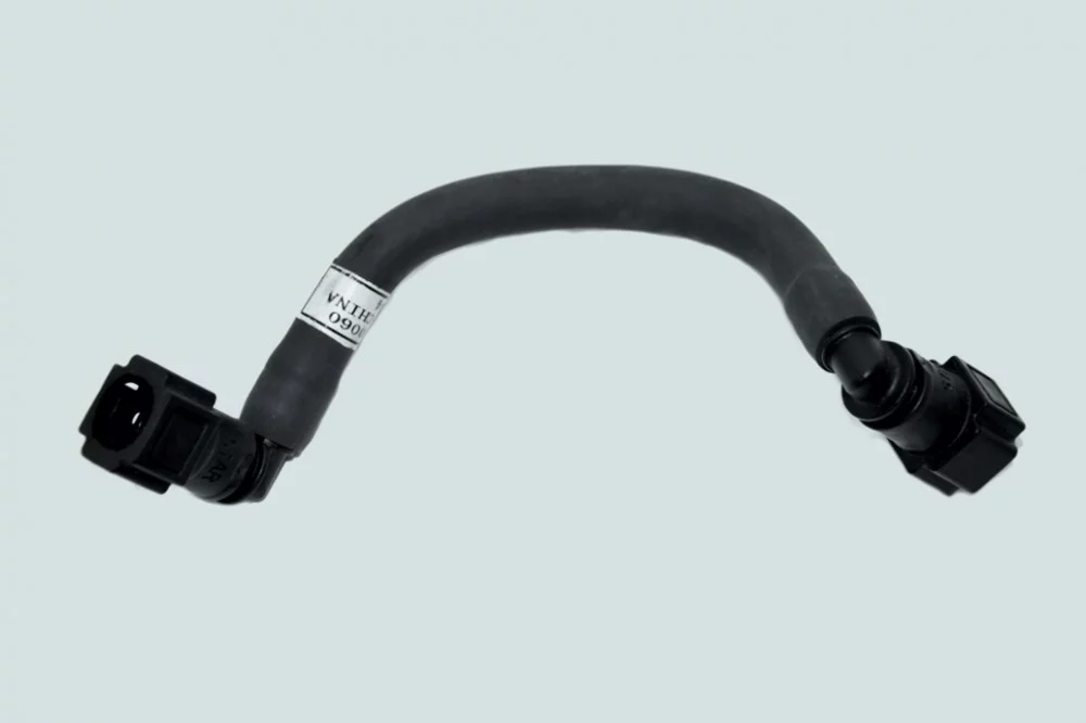 фото трубка подачи топлива к тнвд (2-ая) 6isbe6.7 4930060 