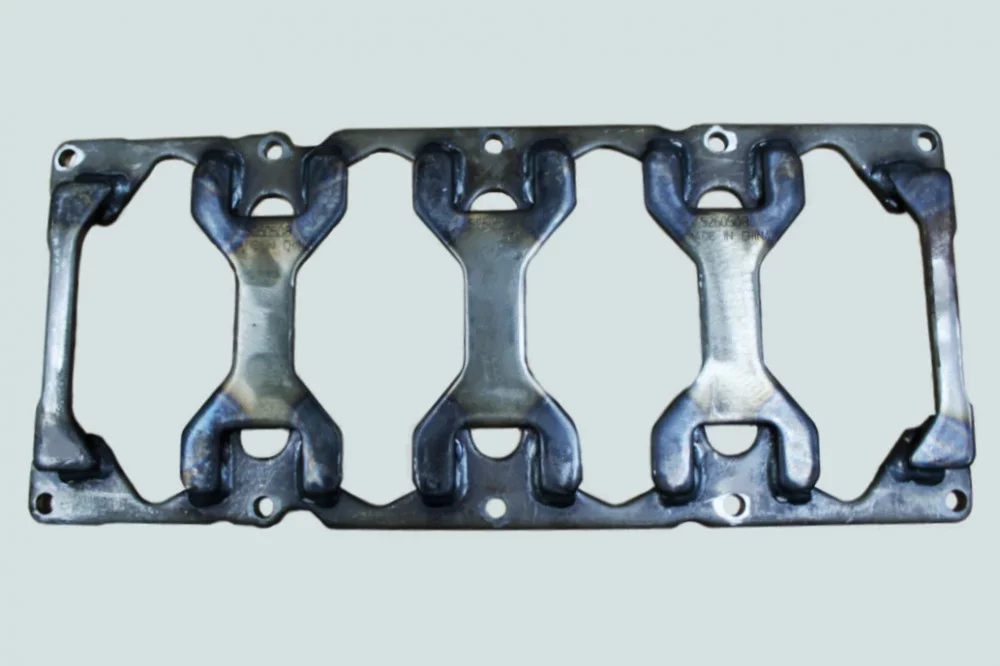 фото усилитель блока цилиндров (рамка жесткости) евро 3 (isf3.8) foton 5260508 4945794 